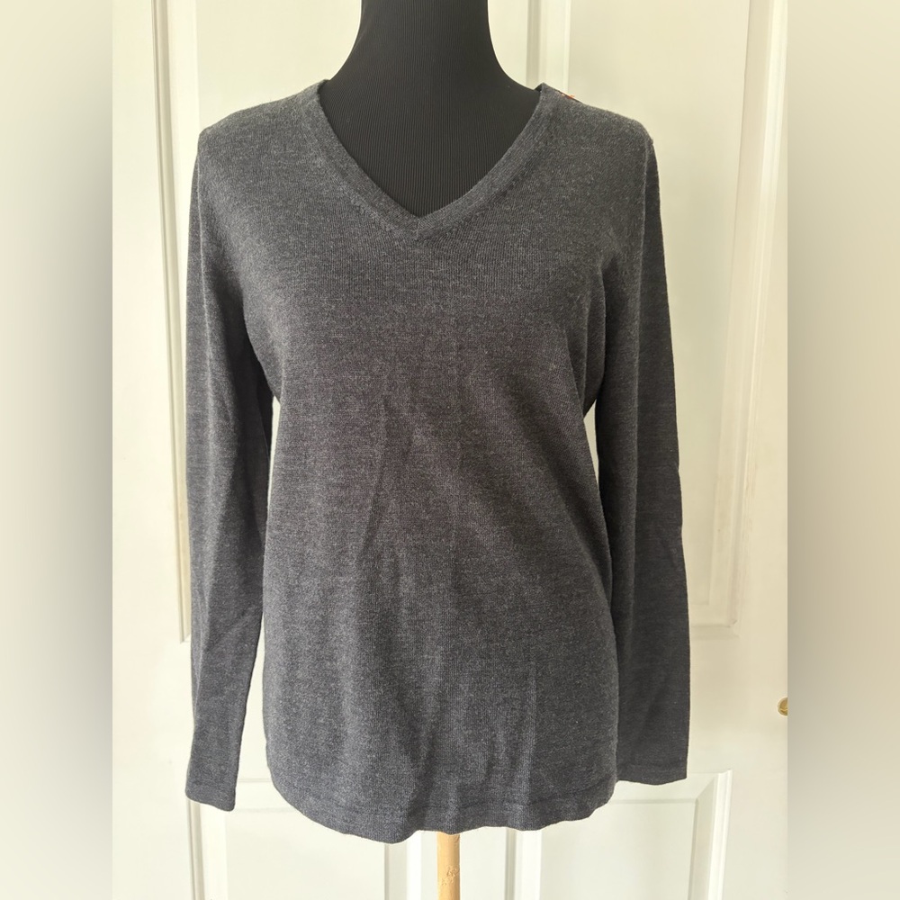 Lord & Taylor Women's V-Neck Long Sleeve merino Wool Sweater - Charcoal